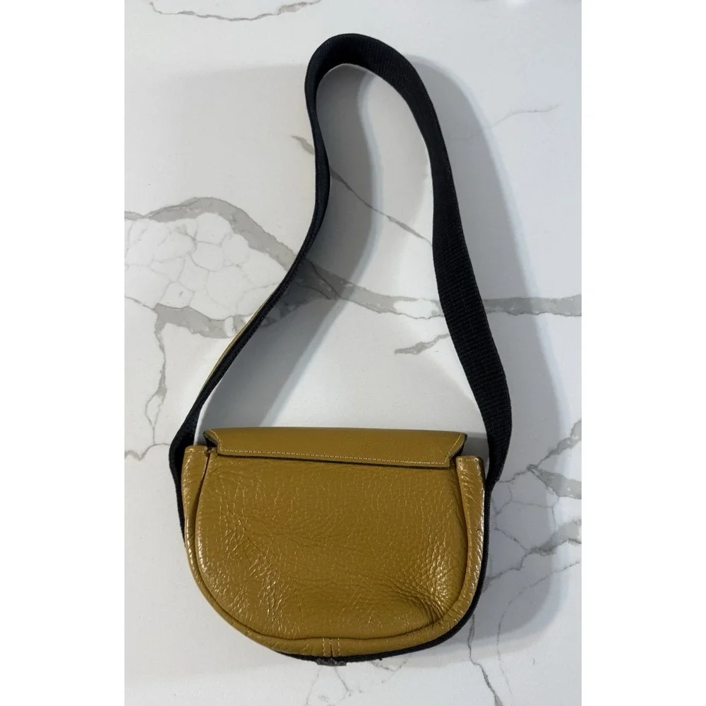 Vintage Davey's Yellow Pebbled Leather Turnlock Shoulder Bag Purse 70s